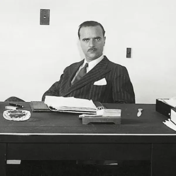 Angel Sanz Briz